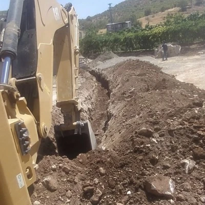 Gercüş'te köylerde yol ve kanalizasyon çalışması