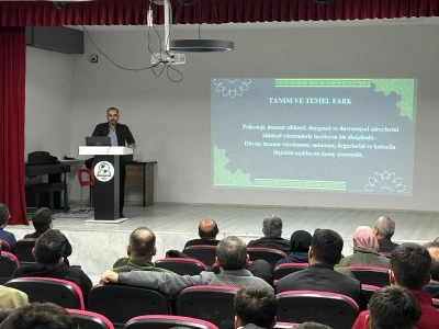 Güroymak'ta &quot;Öğretmen Akademileri&quot; programı düzenlendi