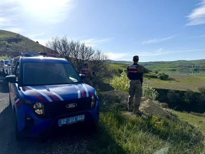 G&uuml;venlik g&uuml;&ccedil;leri Tunceli'nin kırsalında G&uuml;listan Doku'nun izini s&uuml;r&uuml;yor