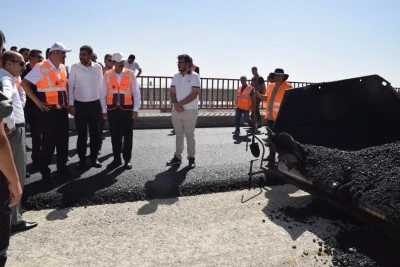 Batman Valisi Canalp, yapımı süren kara yolunda incelemelerde bulundu