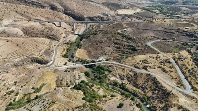 Zarova Köprüsü ile 4 yıldır Siirt Şırnak arasındaki ulaşım güvenle sağlanıyor