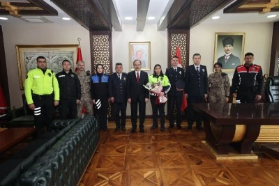 Siirt&nbsp;Emniyet M&uuml;d&uuml;r&uuml; &Ouml;zt&uuml;rk'ten Vali Kızılkaya'ya ziyaret
