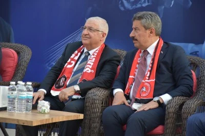 Milli Savunma Bakanı Güler, Şırnak'ta &quot;Kadın ve Gençlik Programı&quot;nda konuştu: