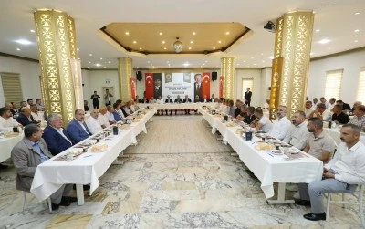 Mardin Valisi Tuncay Akkoyun muhtarlarla bir araya geldi