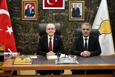 Hazine ve Maliye Bakanı Şimşek, AK Parti&nbsp;Batman&nbsp;İl Başkanlığını ziyaret etti