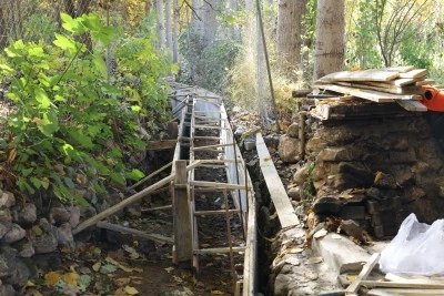 Mardin Büyükşehir Belediyesi Savur'da 600 metrelik sulama kanalı yapımını sürdürüyor