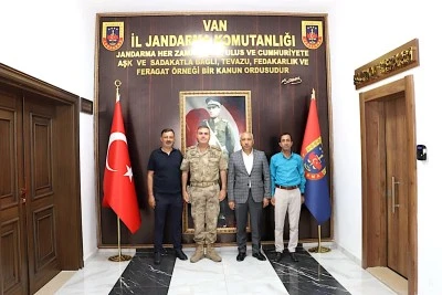 MHP Van İl Başkanı Güngöralp, İl Jandarma Komutanı Avkıran'ı ziyaret etti