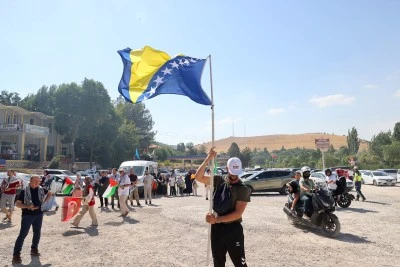 Bosna Hersek'ten yola &ccedil;ıkan "Filistin Konvoyu"&nbsp;Mardin'e ulaştı