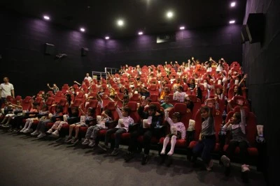 Mardin Büyükşehir Belediyesinden 23 Nisan'da çocuklara sinema sürprizi