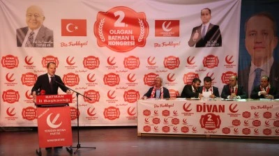 Yeniden Refah Partisi Genel Başkanı Erbakan, partisinin Batman 2. Olağan Kongresi'ne katıldı