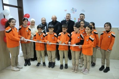 Aydınlı &ccedil;iftin eğitim sevdası&nbsp;Siirt'te k&uuml;t&uuml;phaneye d&ouml;n&uuml;şt&uuml;