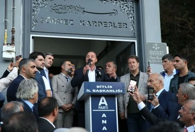 Anahtar Parti Genel Başkanı Ağıralioğlu, Bitlis'te partisinin İl Başkanlığı binasının açılışını yaptı