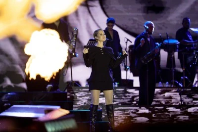 Sanatçı Derya Uluğ Mardin Kültür Yolu Festivali'nde konser verdi