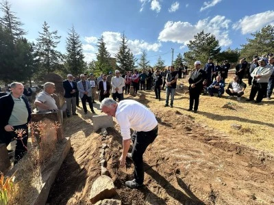 Aydın'da vefat eden Kore Gazisi Azap Bitlis'te son yolculuğuna uğurlandı
