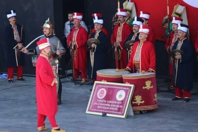 Siirt'te Mehteran Birliği Konseri Büyük İlgi Gördü