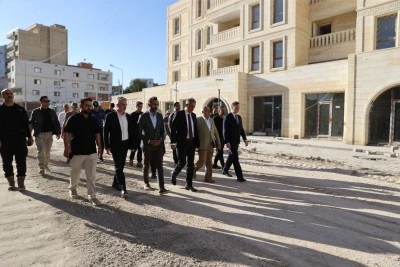 Mardin Valisi ve Büyükşehir Belediye Başkan Vekili Akkoyun, yol çalışmalarını inceledi