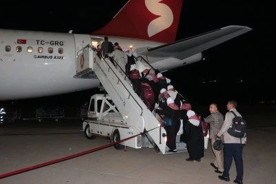 Şırnak Şerafettin Elçi Havalimanı'ndan ikinci umre seferi yapıldı