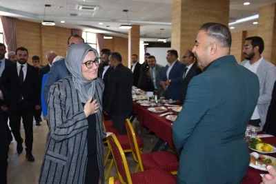 AK Parti Genel Başkan Yardımcısı Uygur, Şırnak'ta &quot;Bir Sofrada Şehr-i Nuh&quot; programında konuştu: