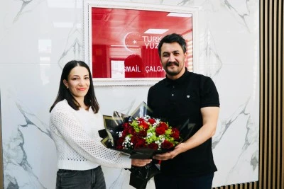 Milli güreşçi Evin Demirhan Yavuz, Siirt Gençlik ve Spor İl Müdürü Çalgan'ı ziyaret etti