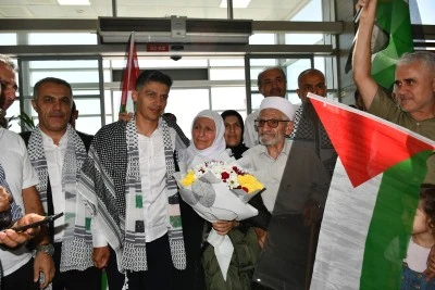 İsrail'in alıkoyduğu Küresel Sumud Filosu aktivistlerinden Batmanlı doktor memleketine döndü