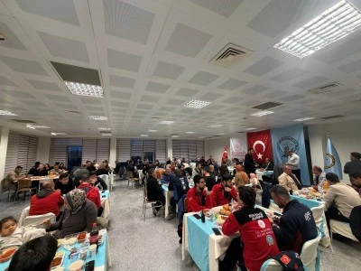Şırnak&nbsp;Şerafettin El&ccedil;i Havalimanı'nda iftar programı
