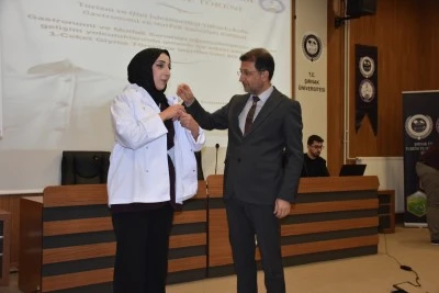 Şırnak&nbsp;&Uuml;niversitesinde 28 mutfak b&ouml;l&uuml;m&uuml; &ouml;ğrencisi i&ccedil;in ceket giyme t&ouml;reni d&uuml;zenlendi