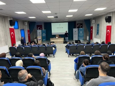 Hakkari'de &quot;Nesil Meselesi Konferansı&quot; düzenlendi