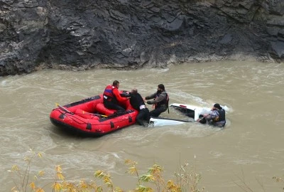 Hakkari'de Zap Suyu'na düşen pikapta yaralanan 4 kişiden 2'si hayatını kaybetti