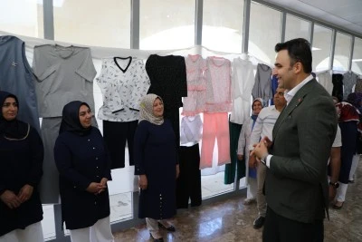 Hasankeyf Kaymakamı İmrak el sanatları sergisine katıldı