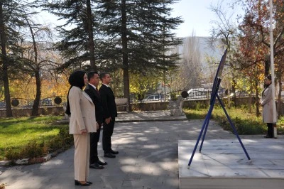 Hizan'da 24 Kasım Öğretmenler Günü kutlandı