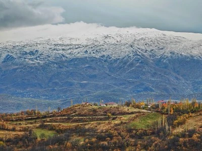 Hizan'da yüksek kesimlerde kar etkili oldu