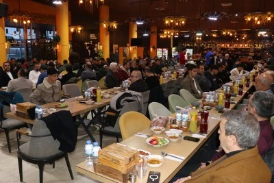 H&Uuml;DA PAR Batman Milletvekili Ramanlı, Ağrı'da iftar programına katıldı