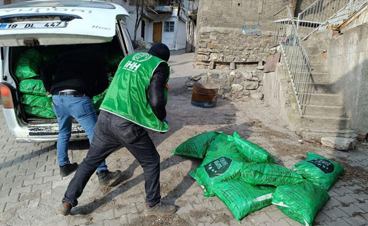 İHH'den Siirt’teki İhtiyaç Sahiplerine Kış Desteği