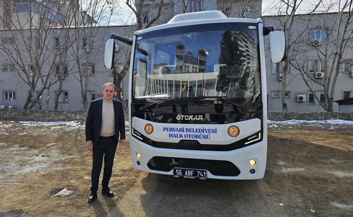 İş Adamı Otobüs Hibe Etti: Pervari - Siirt Arası Otobüs Seferleri Başlıyor!