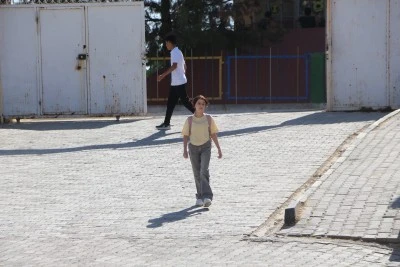 Kanseri yenen lise öğrencisi Gülnaz, 7 yılın ardından okula kavuştu