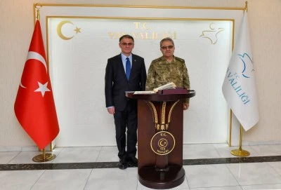 Kara Kuvvetleri Komutanı Orgeneral Tokel, Van Valisi Balcı'yı ziyaret etti
