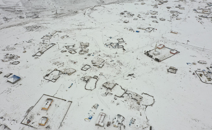 Kars'ta karla kaplanan köyler dronla görüntülendi