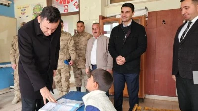 Kaymakam Ahmet Gülderen’den Ekindüzü Okuluna Ziyaret