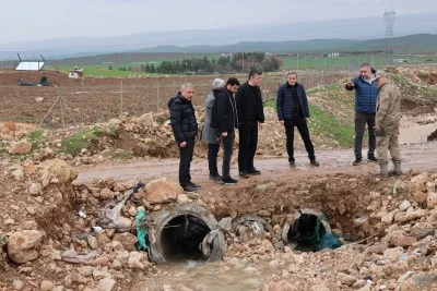 Kaymakam Serin Yağıştan Etkilenen K&ouml;y Yollarını İnceledi