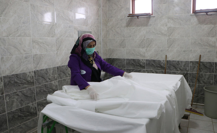 Kilisli kadın, merak saldığı gassallığı 9 yıldır sürdürüyor