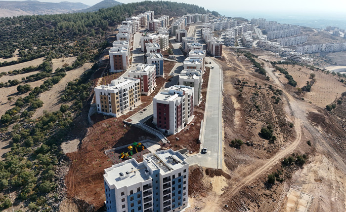 Kilis'te yeni evlerine kavuşan afetzedeler çifte bayram yaşayacak