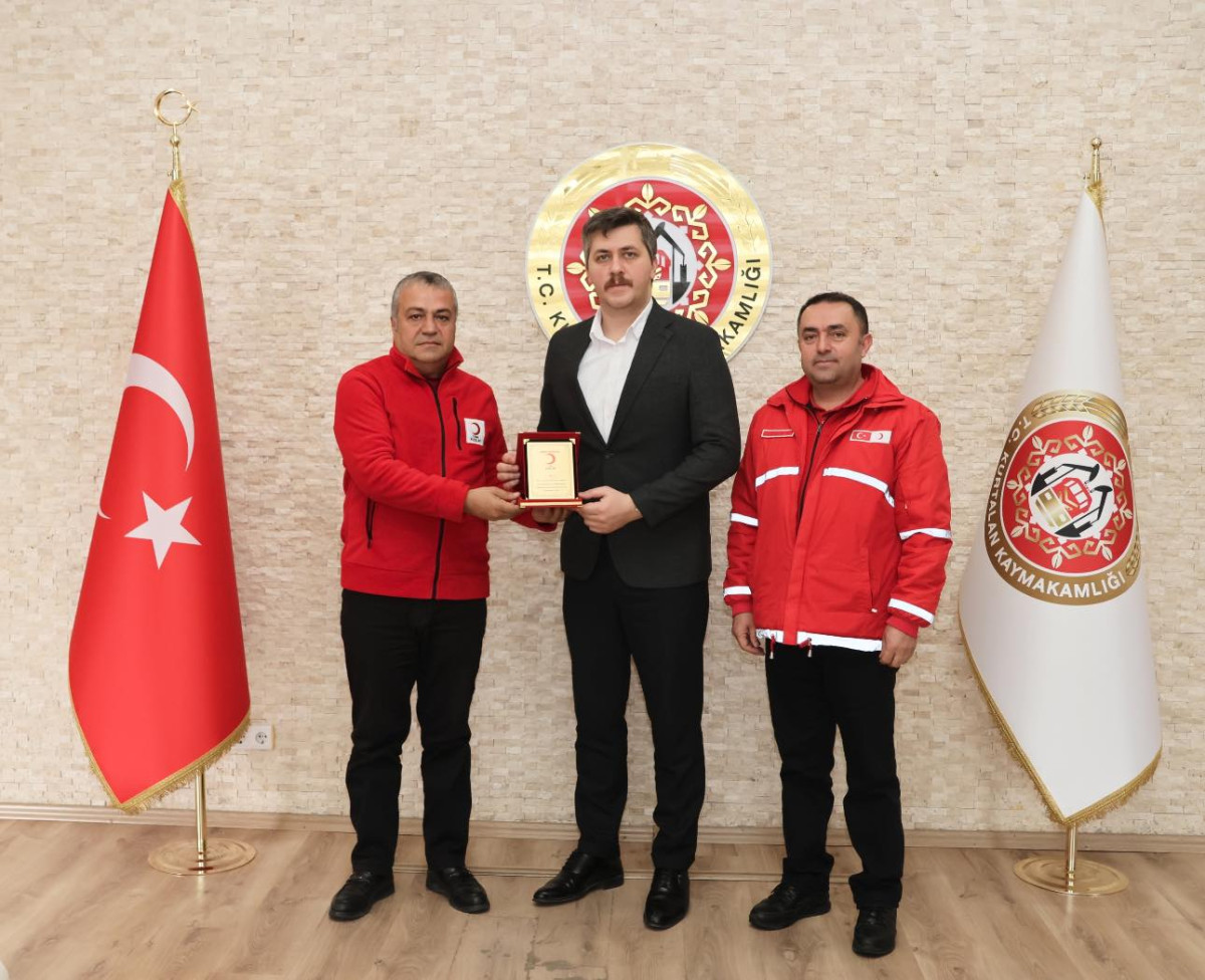 Kızılay yetkililerinden Kaymakam Serin’e ziyaret