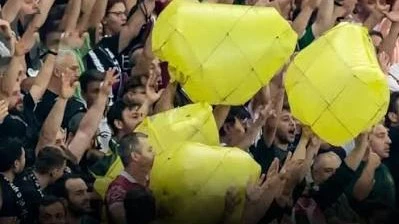 Kocaeli-Amedspor Ma&ccedil;ında Sarı Torba Sallayan 5 Kişiye G&ouml;zaltı Kararı