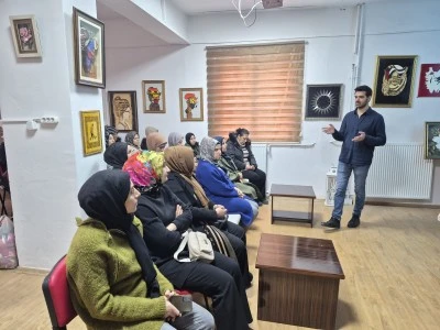 Kozluk'ta annelere y&ouml;nelik eğitim programı d&uuml;zenlendi