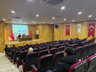 Kozluk'ta &ouml;ğretmenlerle toplantı yapıldı