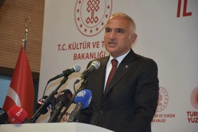 K&uuml;lt&uuml;r ve Turizm Bakanı Ersoy, Şırnak İl Halk K&uuml;t&uuml;phanesi'nin a&ccedil;ılışında konuştu: