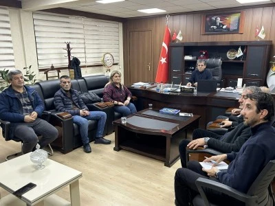 Kurtalan Belediyesi Eşbaşkanları Mahalle Muhtarlarıyla Bir Araya Geldi