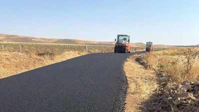 Kurtalan'da 12 K&ouml;y Yolunda Asfalt &Ccedil;alışmaları Tamamlandı