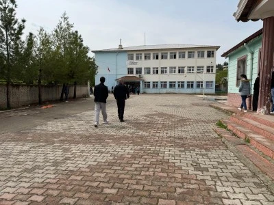 Kurtalan&rsquo;da 2 bin 945 &ouml;ğrenci sınavda ter d&ouml;kt&uuml;