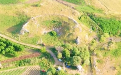 Kurtalan'da 2100 Yıllık Yapı Gün Yüzüne Çıkarılmayı Bekliyor